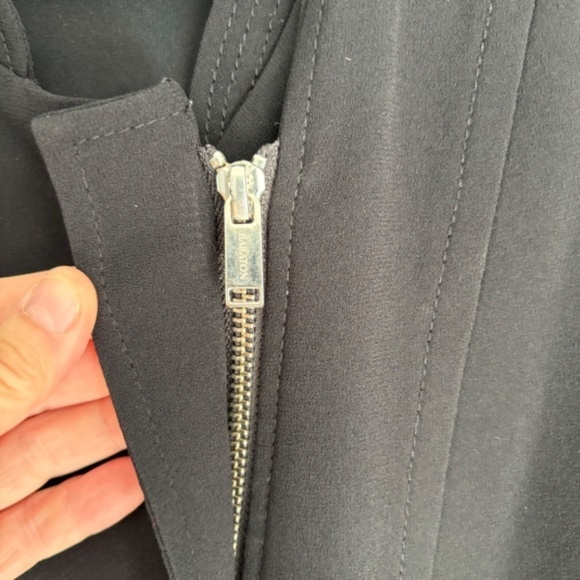 Babaton Aritzia black crop moto asymmetrical zip up blazer jacket size 0 - Picture 5 of 16